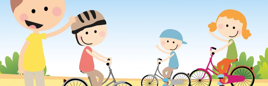 Niños con casco en la bici
