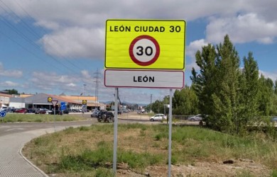 León se pone a 30